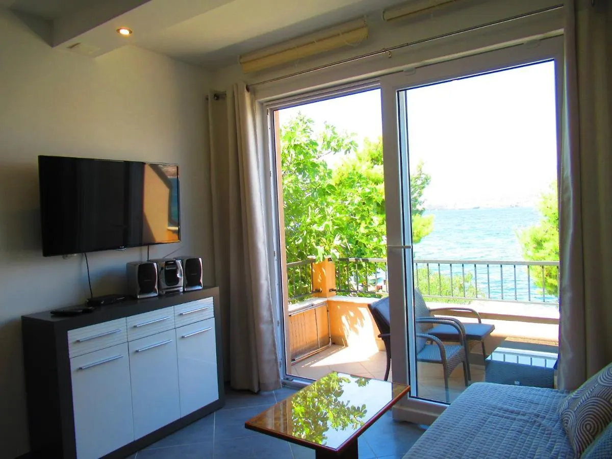 Summer Dream Directly At The Sea Trogir Apartment
