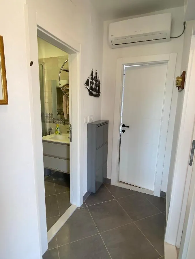 Summer Dream Directly At The Sea Apartman Trogir