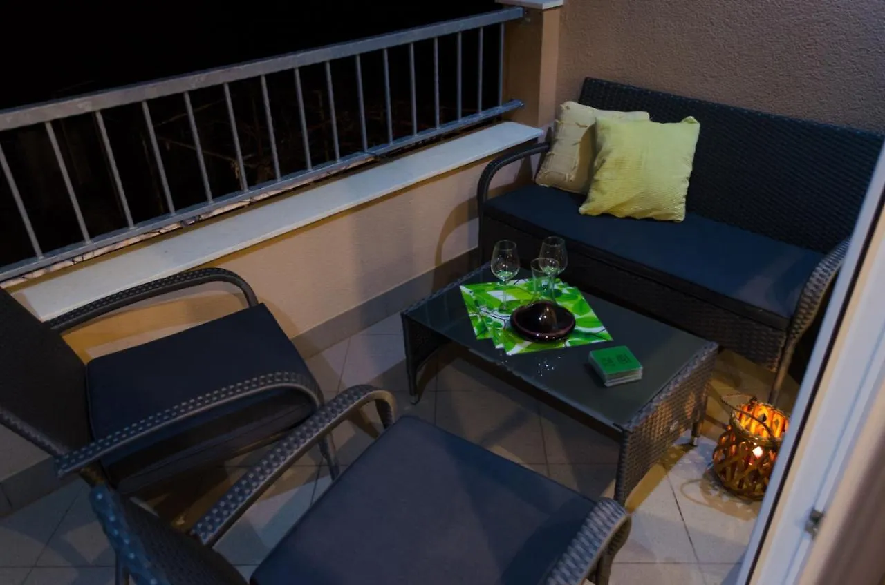 Apartment Summer Dream Directly At The Sea Trogir