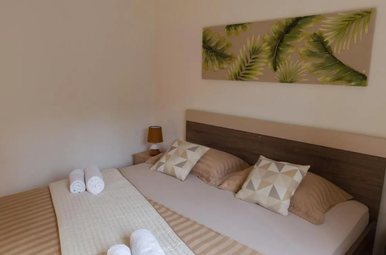 Apartment Summer Dream Directly At The Sea Trogir Croatia